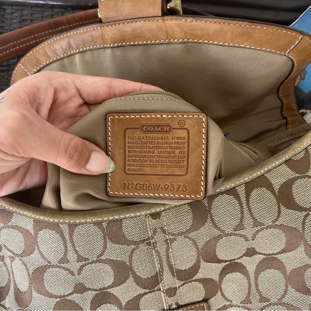 Y2K Coach Rare Signature Soho Suede Purse ๐ค - Picture 7 of 10